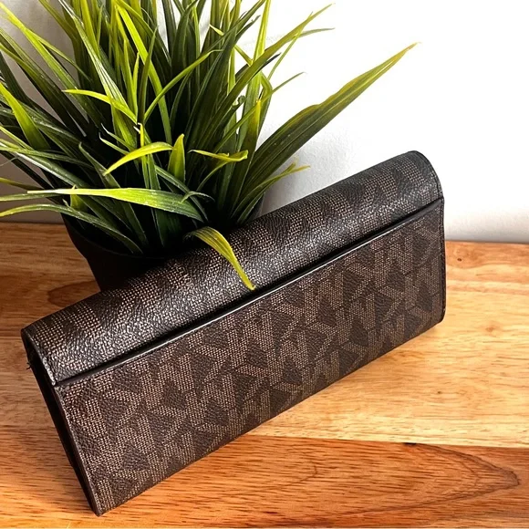 Michael Kors Brown Signature Logo Wallet Large - Picture 6 of 9